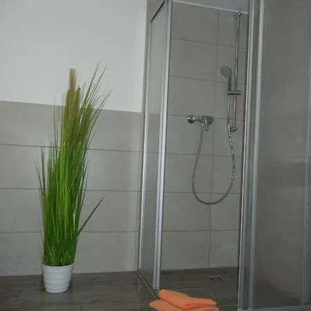 Monteurwohnungen Stayhere24 * Schkeuditz